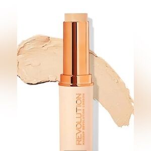 REVOLUTION F1 Foundation Stick - Creamy Beige